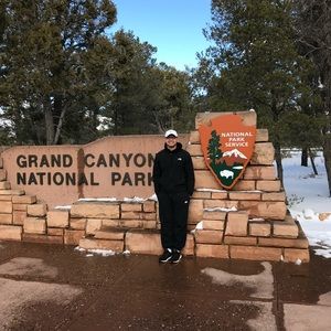 Meet your Posher, Roman